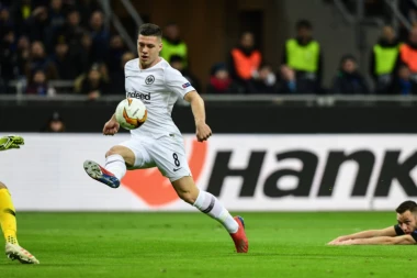 Šta je sad ovo? Informacije iz prve ruke oko Jovićevog transfera u Real!