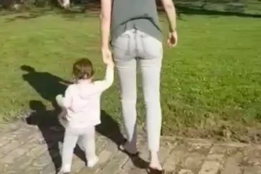 Nataša objavila dirljiv video: Prvi koraci male Katje!