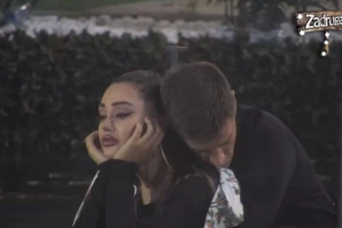 (VIDEO) Ne želim te, nemaš stav, dosadan si: David molio uplakanu Anu da se pomire, ona ga ponizila!