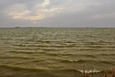 BEG OD GUŽVE: Idealne destinacije za ljubitelje vode i prirode