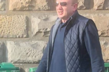 (FOTO) Bahatije ne može, ovako parkiraju Đilas i ekipa