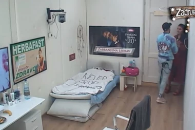 (VIDEO) Ana nalupala Davidu šamare: Izvređala ga najstrašnije, nema oproštaja!