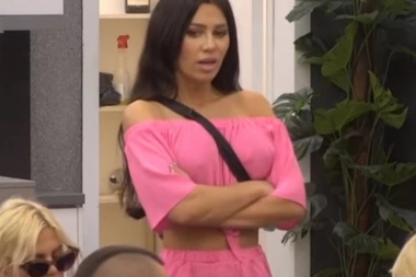 Stanija na ivici suza: Izvinjavala se Pavlu zbog svih uvreda kad je čula kakvu bolnu tajnu krije!