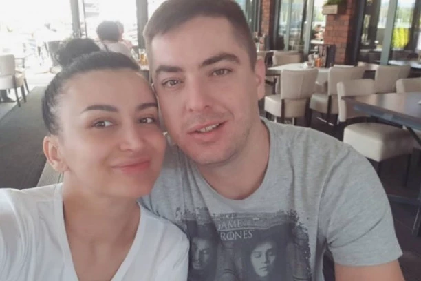 Pukla tikva! Andreana Čekić raskinula veridbu sa Markom: Pronašla mu poruke u telefonu pa napravila haos!