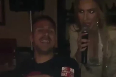 (VIDEO) Fudbaleri Zvezde lumpovali do zore, zabavljala ih se*si pevačica: Ali, otkud on na proslavi?