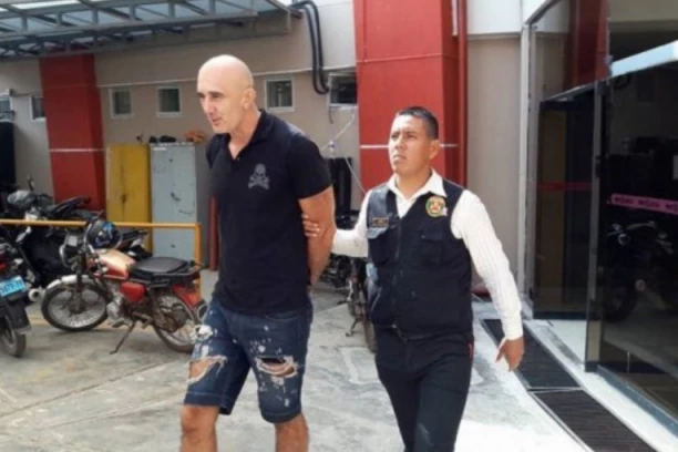 ŠEF KLANA "AMERIKA" UŽIVA NA HACIJENDI! SRPSKOM NARKO-DILERU SMEŠI SE SLOBODA