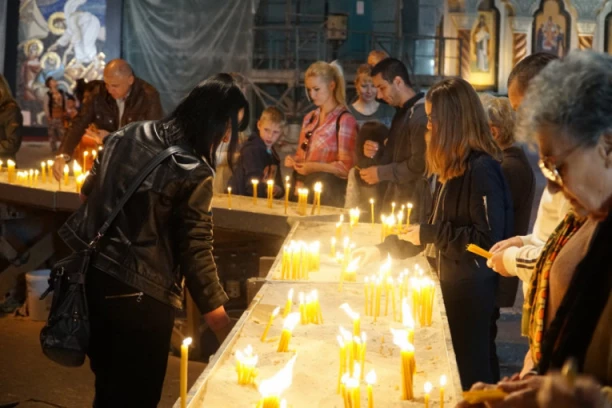 OVO JE PRAVO ZNAČENJE REČI ''AMIN'', ČAK 77 PUTA SE POJAVLJUJE U JEVANĐELJIMA! Vernici ipak imaju DILEMU oko jedne stvari!