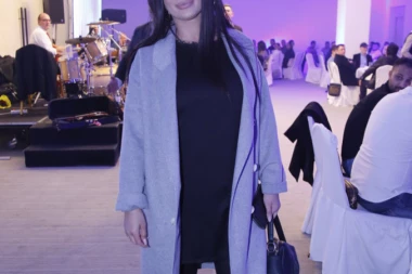 Pravi žurku dok ljudi umiru: Za Andreanu Čekić ne postoje mere zabrane!