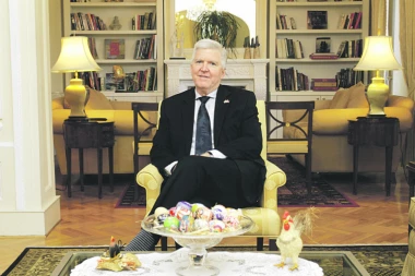 Predstavnik bele kuće otvoreno o EU, opoziciji, vlasti i predsedniku države: Vučić snažno brani interese Srbije!