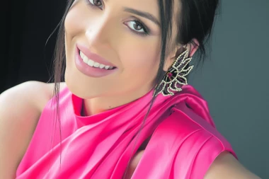 Pravo lice Anastasije Ražnatović: Ovako izgleda Cecina ćerka bez trunke šminke!