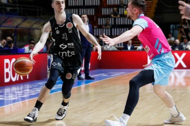 Partizan DEKLASIRAO Megu uz fenomenalan debi Pušice u crno-belom dresu!
