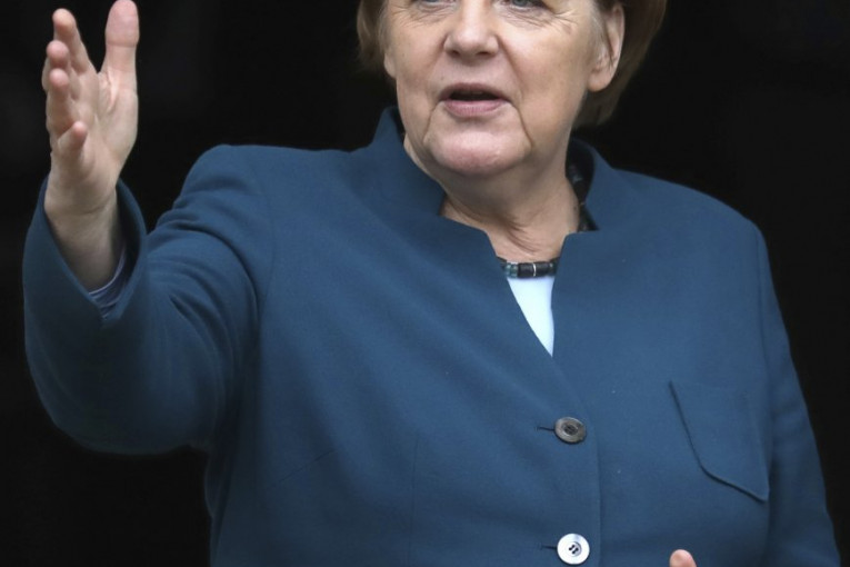 EKSKLUZIVNO U SRPSKOM TELEGRAFU: Ponuda Merkelove Srbiji za priznanje Kosova
