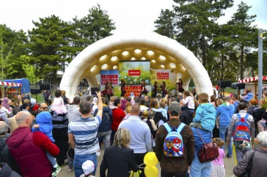 (FOTO) Krcat Tašmajdanski park: Održan treći po redu "Veliki uskršnji karneval"