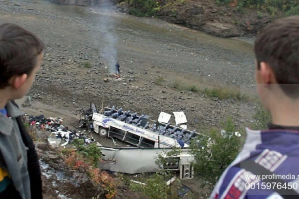 Demokratski front podseća: Na današnji dan pre 16 godina izvršen je pogrom nad Srbima na Kosovu!