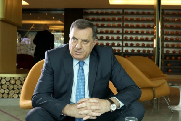 MILORAD DODIK UTUČEN ZBOG SMRTI PUKOVNIKA MILOVANA MILUTINOVIĆA! Republika Srpska izgubila velikog čoveka!