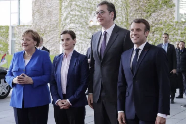 Makron zbog Srbije ulazi u ozbiljan sukob sa Nemačkom, ovo su razlozi zašto je stao na našu stranu