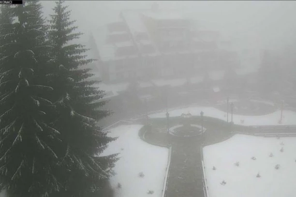 JEZIV VIDEO SA KOPAONIKA SE ŠIRI DRUŠTVENIM MREŽAMA: Posetioci su preplašeni nesvakidašnjom pojavom