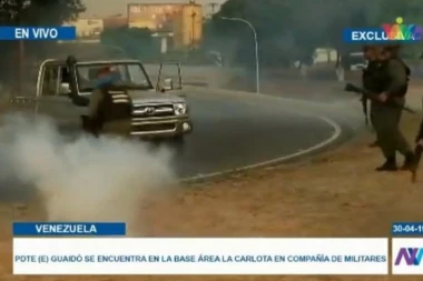 (VIDEO) U Venecueli počeo vojni puč: Gvaido pozvao na konačno rušenje Madura, vojska na ulicama!