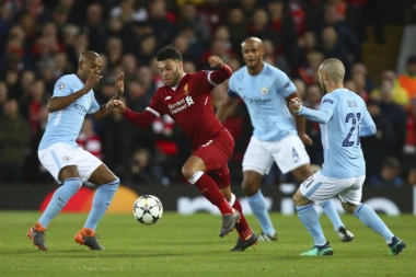 KAKAV GEST LIVERPULA: "Redsi" nude novi ugovor igraču koji je propustio godinu dana zbog povrede!