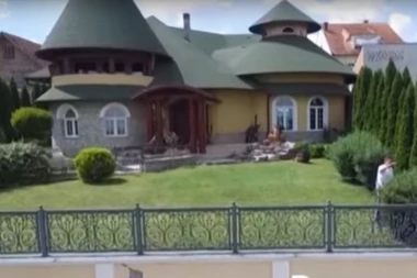 BIVŠA SUPRUGA OJADILA PEVAČA DO ZADNJEG DINARA: Otkrio sve detalje bračnog brodoloma!