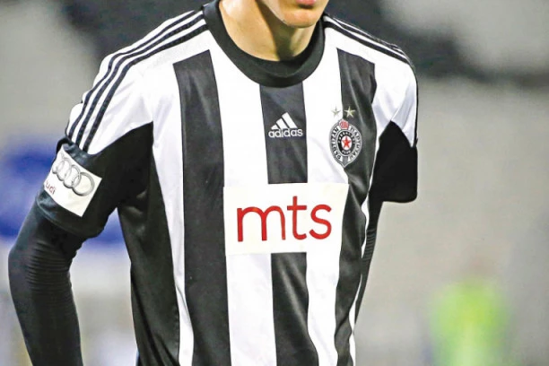 "HTELI SU LUKU TONIJA, A DOBILI SU BATISTUTU": Direktor koji je OTKRIO Dušana Vlahovića!