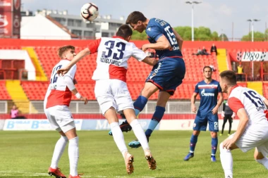 CRVENO-BELI OSTALI PRAZNIH ŠAKA: Voša ukrala Zvezdi novog Matića!