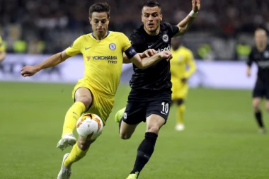 (FOTO) Kostić u idealnom timu Evrope: "Filip je čista desetka"!