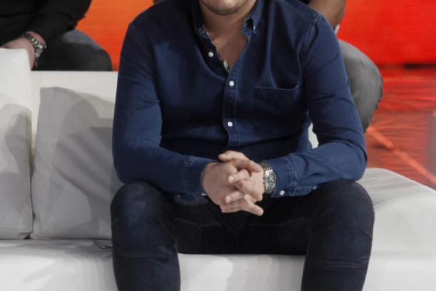 (FOTO) SLOBA VASIĆ OBOLEO, NA TEŠKIM LEKOVIMA: Bolest se žestoko odrazila na pevačev organizam, ON JE SADA NEPREPOZNATLJIV!