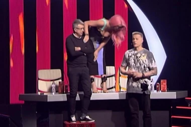 Karleuša skočila na sto od besa: Nikad žešća svađa Jelene i Šerifovićke!