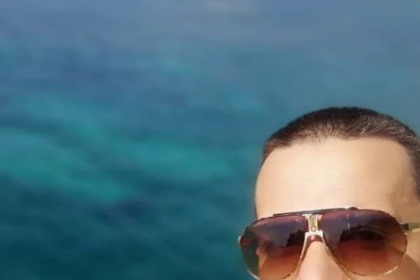 TOMOVIĆU UDARENA ZABRANA! Crnogorac izazvao novi SKANDAL, zbog GOLOTINJE hitno uklonjen sa mreža!