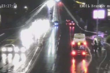 (VIDEO) Ekskluzivan snimak: Pogledajte kako interventna hapsi pijanog Milojka Pantića