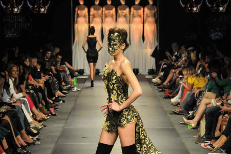 Model Ejmerika Fransoe