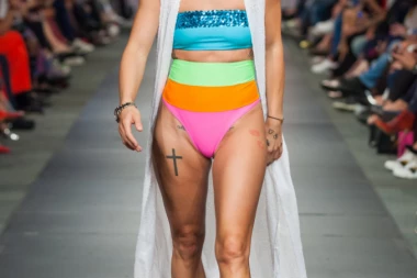 SVI TRENDOVI NA JEDNOM MESTU: Domaći i svetski dizajneri prikazali kolekcije na Srpskoj nedelji mode (GALERIJA)