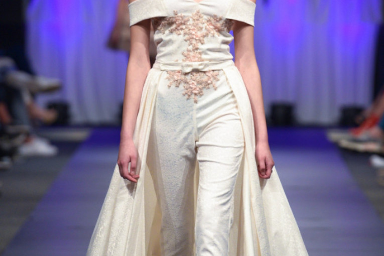 Model Sanele Mandić