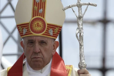Papa donirao 100.000 evra za obnovu Banije