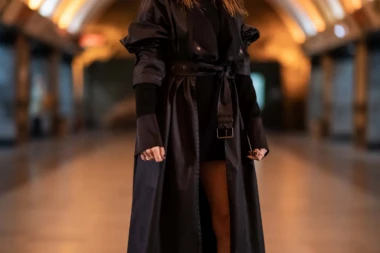 VEČERAS NA PORTU TRAŽIĆE SE  MESTO VIŠE: Seksi Ministarke spremne za noć o kojoj će Beograd pričati!