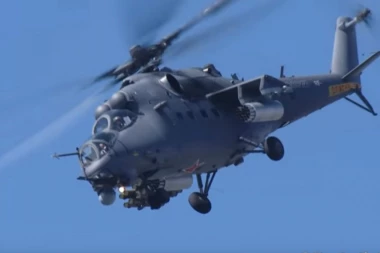 "Ubica tenkova" sleteo na aerodrom u Batajnici, a Rusi su nam poslali i OVO čudo!