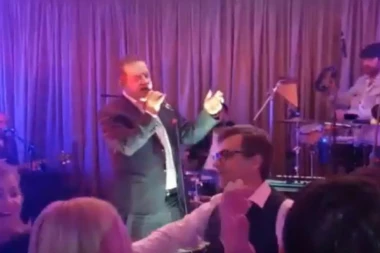 (VIDEO) Dačić digao Budvu na noge: Pored "Miljacke" zapevao i ove hitove