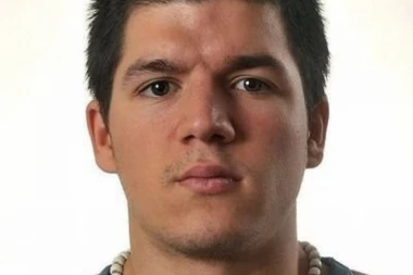 URNEBESAN SNIMAK! Istaknuti član Vukove stranke bavio se imaginarnim satanistima