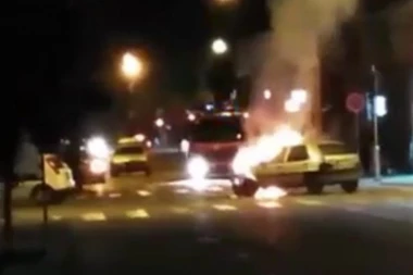 (VIDEO) Užas u Pančevu! Posle sudara vatra kuljala iz automobila, vatrogasci se jedva izborili sa paklenom stihijom