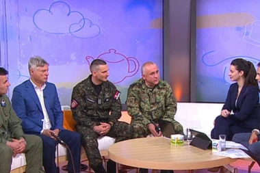 Zanemeli svi u emisiji! Lazanski otkrio šta nam stiže iz Kine