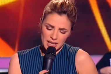 Srpske pevačice pre popularnosti teško zarađivale: Evo koja je prodavala gaće i čarape na pijaci!