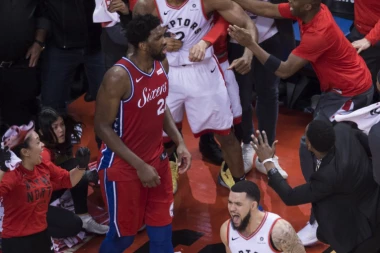 Nikad niko kao Lenard - Srušio Bobija i Filadelfiju uz zvuk sirene za finale Istoka!