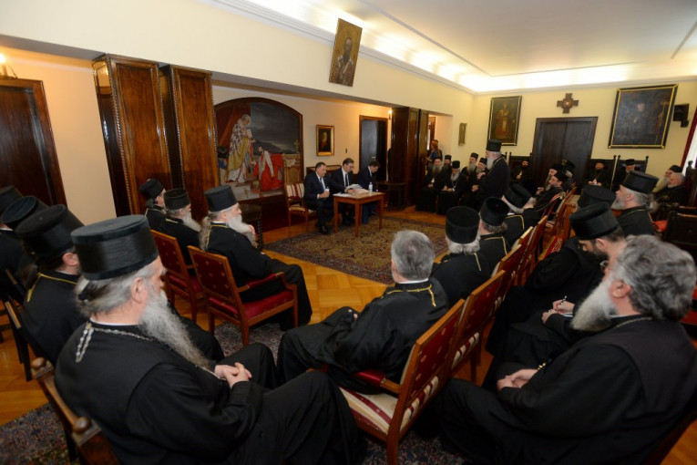 Vučić prisustvuje Saboru SPC na poziv patrijarha, o ovim temama razgovaraće sa vladikama