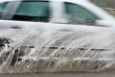 Oprez, vreme može da bude opasno: RHMZ proglasio žuti meteo alarm na teritoriji cele Srbije