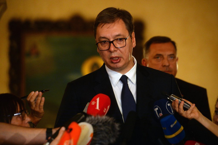 Vučić: Molim Srbe da izađu u što većem broju na izbore