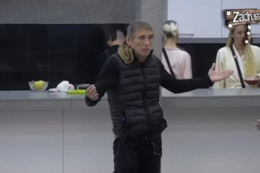 Lepi Mića podivljao: Uputila mu komentar on je gađao u glavu!