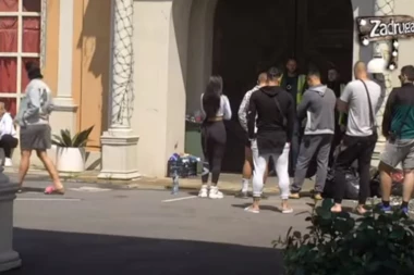 Lepi Mića napušta Zadrugu: Nakon što je gađao Rebeku, spakovao svoje stvari i krenuo ka kapiji!