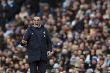 Čelsi uručuje otkaz Sariju nakon finala Lige Evrope!