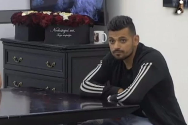 (VIDEO) Treba joj Toma, da je tuče u petom mesecu! Bora Santana POLUDEO pa izneo NIZ UVREDA na račun Milice Kemez: Najružnija i najgora devojka s kojom sam bio!